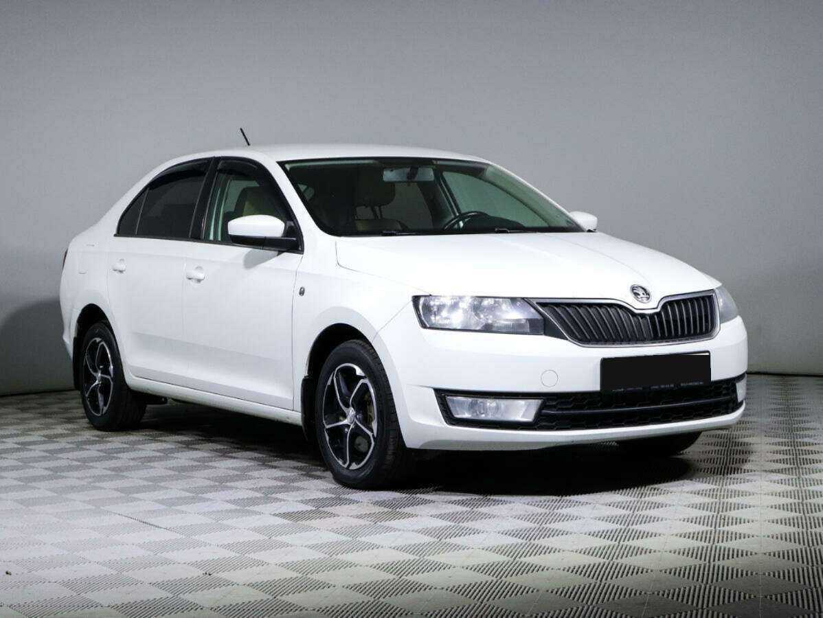 Skoda Rapid с пробегом — 2016 год. Фото: #2