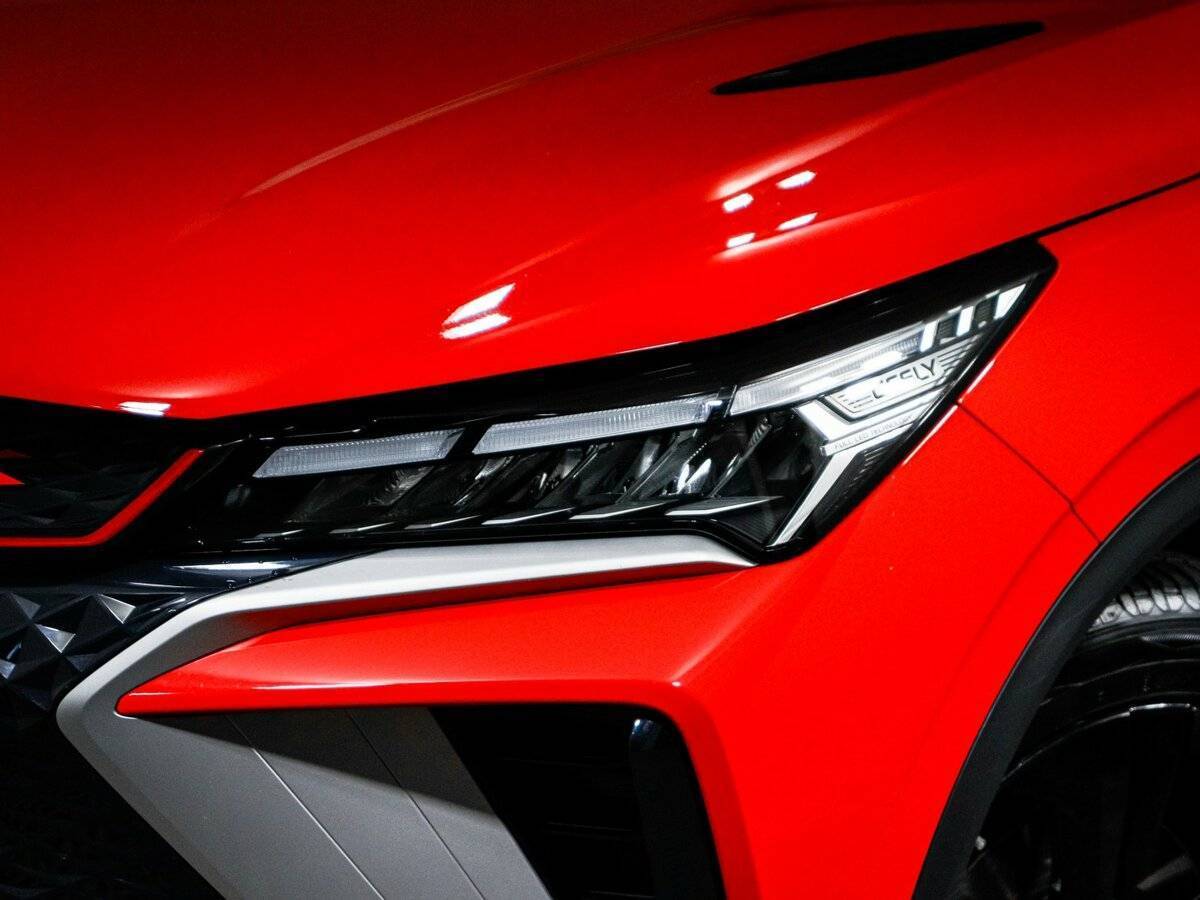 Geely Coolray с пробегом — 2024 год. Фото: #15