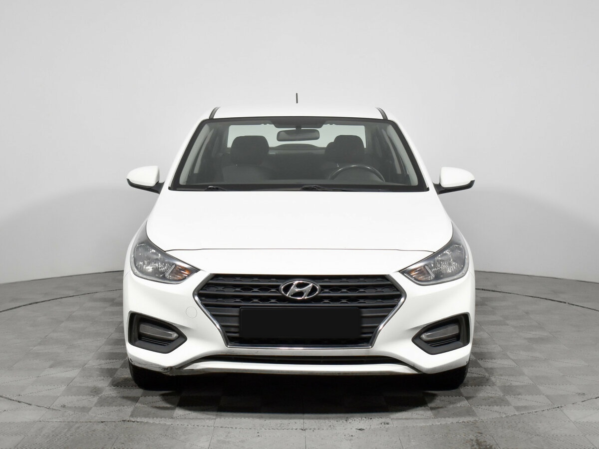 Hyundai Solaris с пробегом — 2018 год. Фото: #1