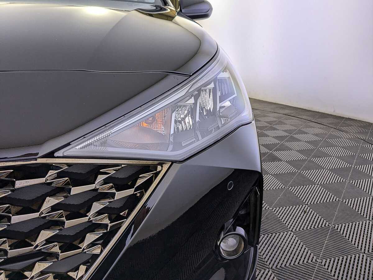 Hyundai Solaris с пробегом — 2021 год. Фото: #10