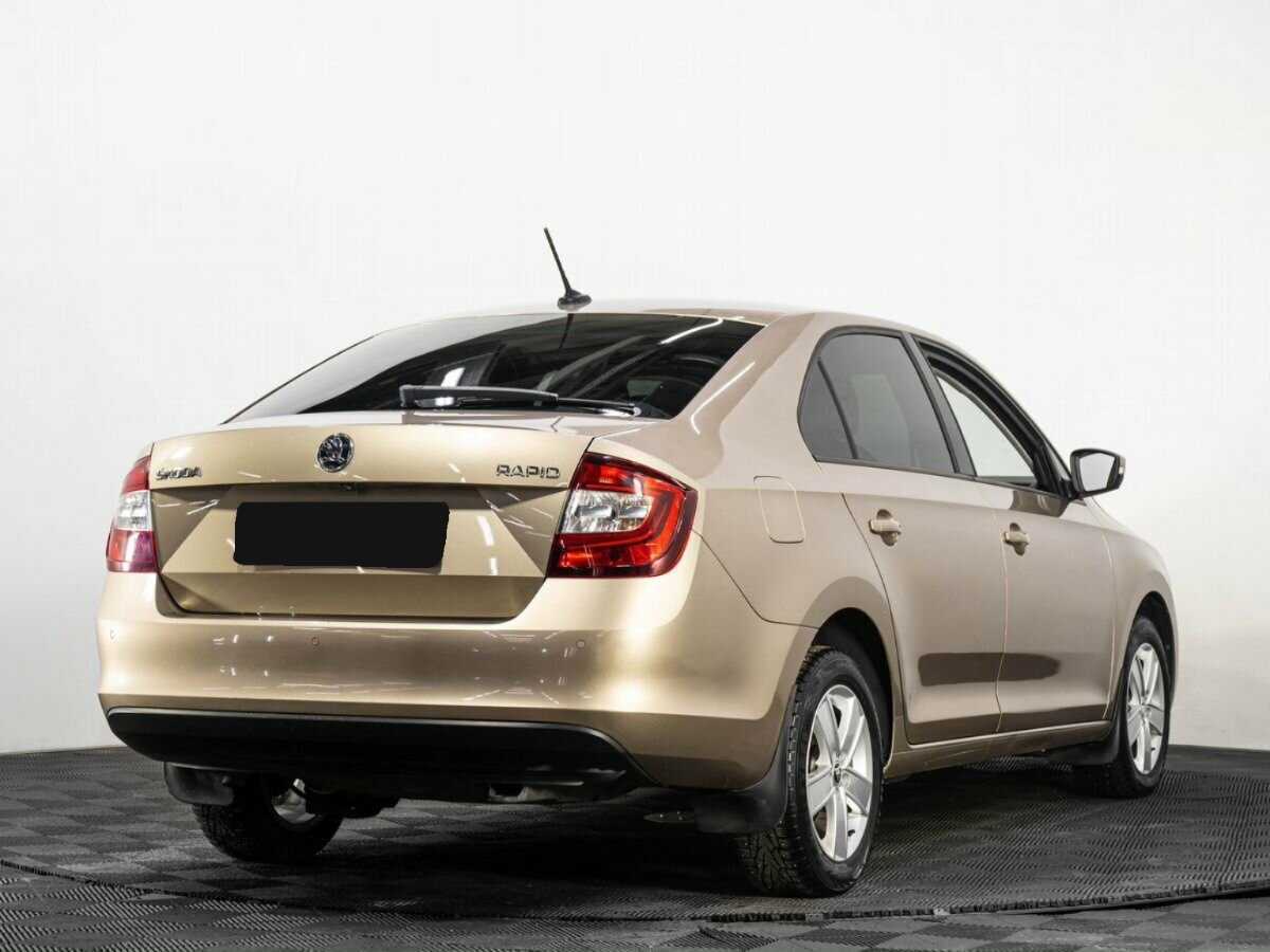 Skoda Rapid с пробегом — 2019 год. Фото: #3