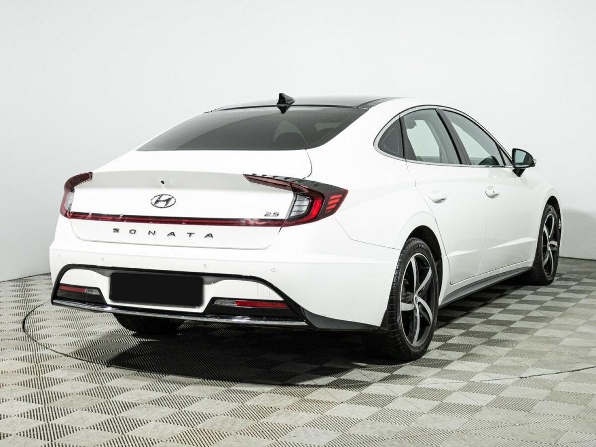 Hyundai Sonata с пробегом — 2021 год. Фото: #4