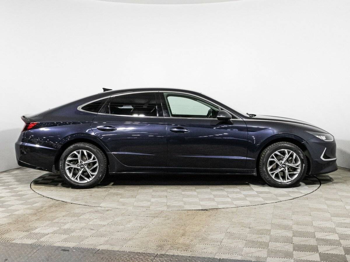 Hyundai Sonata с пробегом — 2020 год. Фото: #3