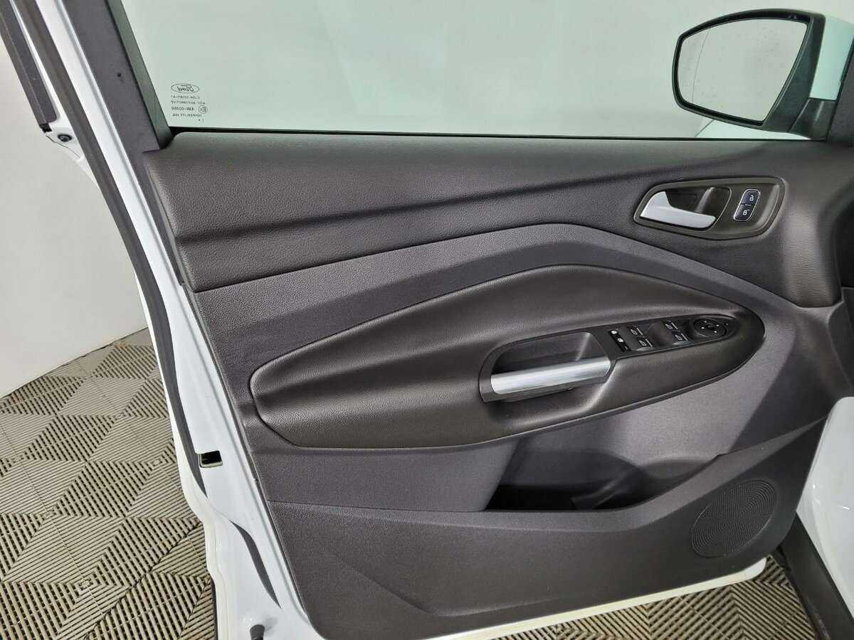 Ford Kuga с пробегом — 2018 год. Фото: #7