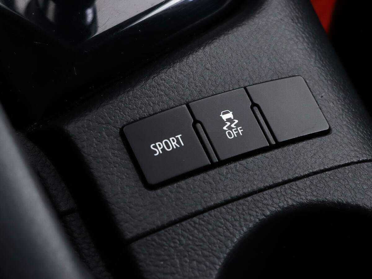 Toyota Corolla с пробегом — 2018 год. Фото: #16