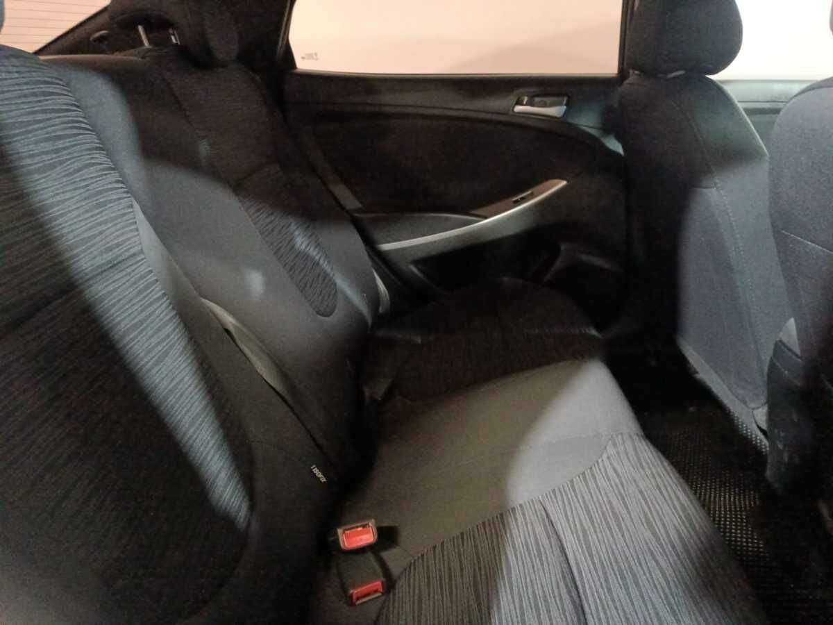 Hyundai Solaris с пробегом — 2016 год. Фото: #10