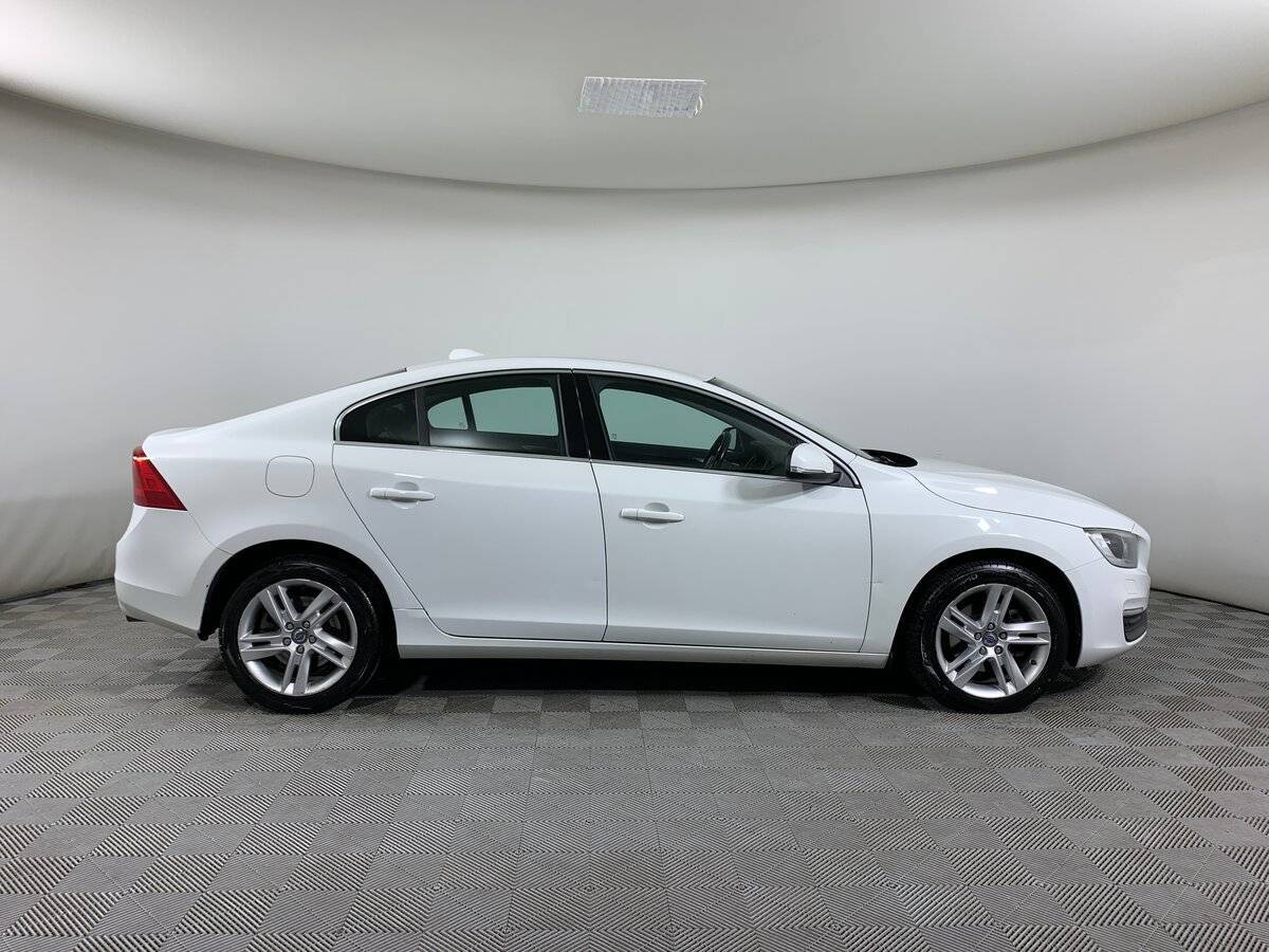 Volvo S60 с пробегом — 2014 год. Фото: #3
