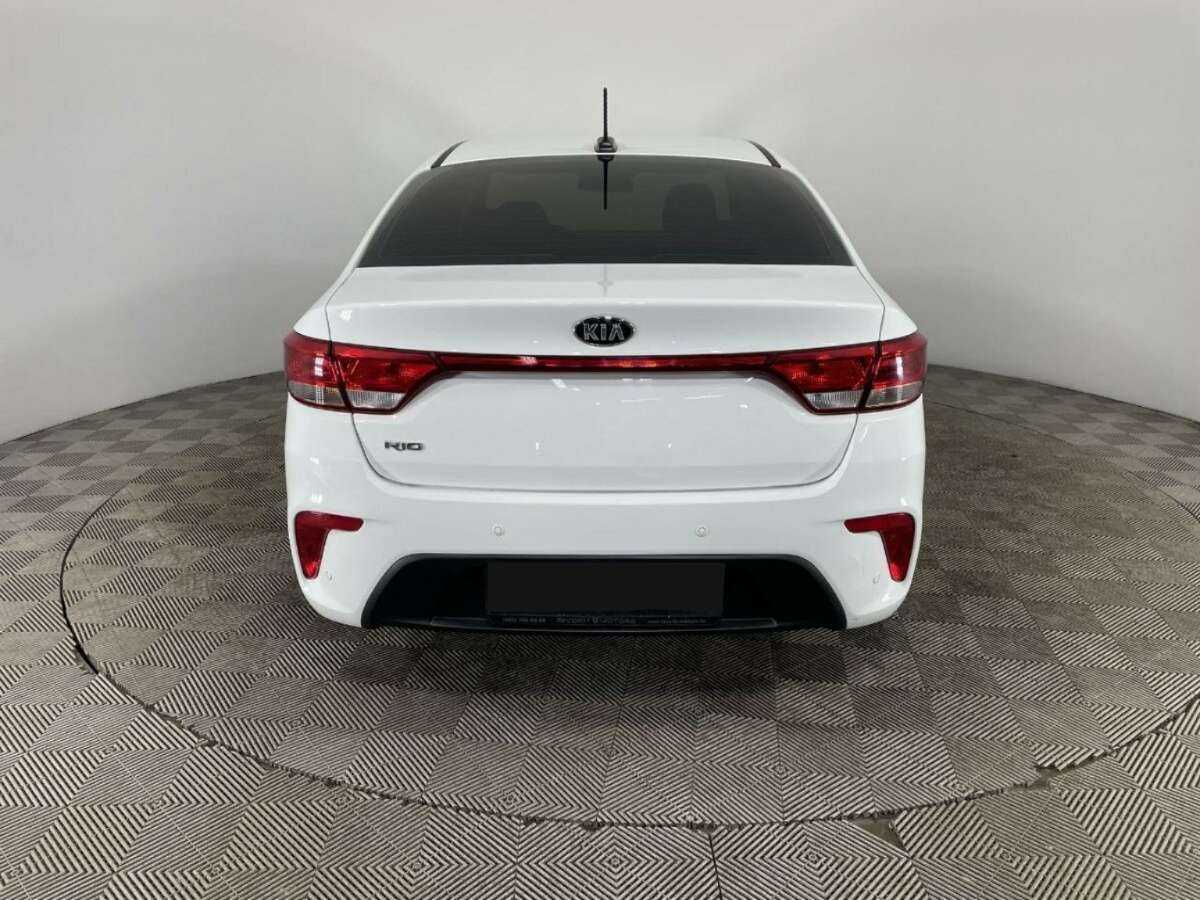 Kia Rio с пробегом — 2018 год. Фото: #2