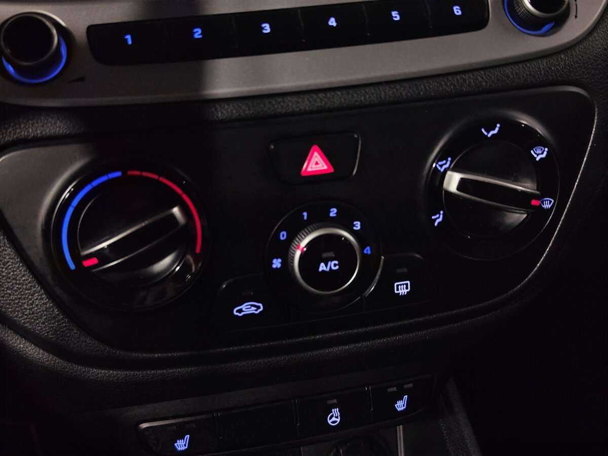 Hyundai Solaris с пробегом — 2018 год. Фото: #11