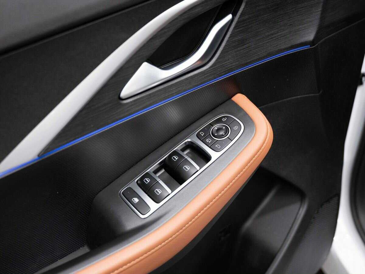 OMODA C5 с пробегом — 2022 год. Фото: #15