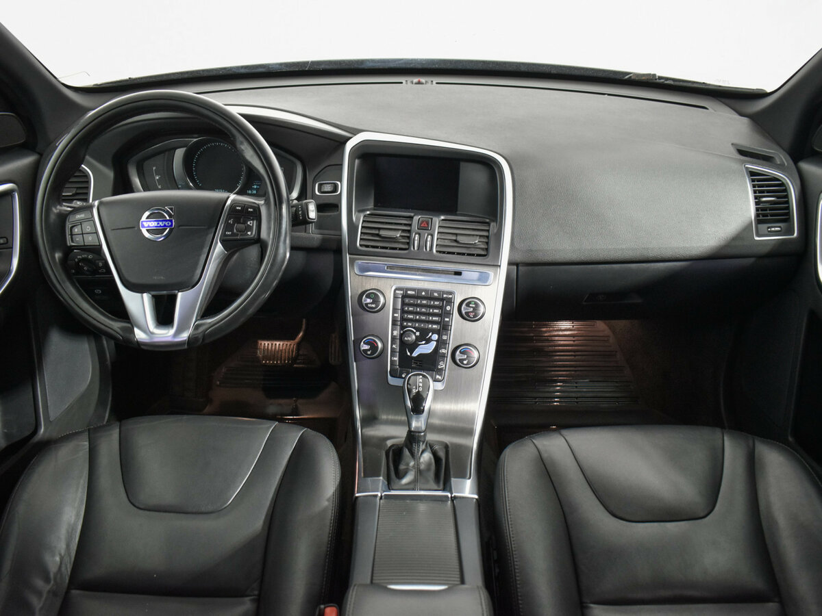 Volvo XC60 с пробегом — 2014 год. Фото: #12