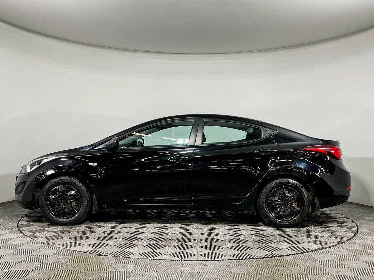 Hyundai Elantra с пробегом — 2015 год. Фото: #7