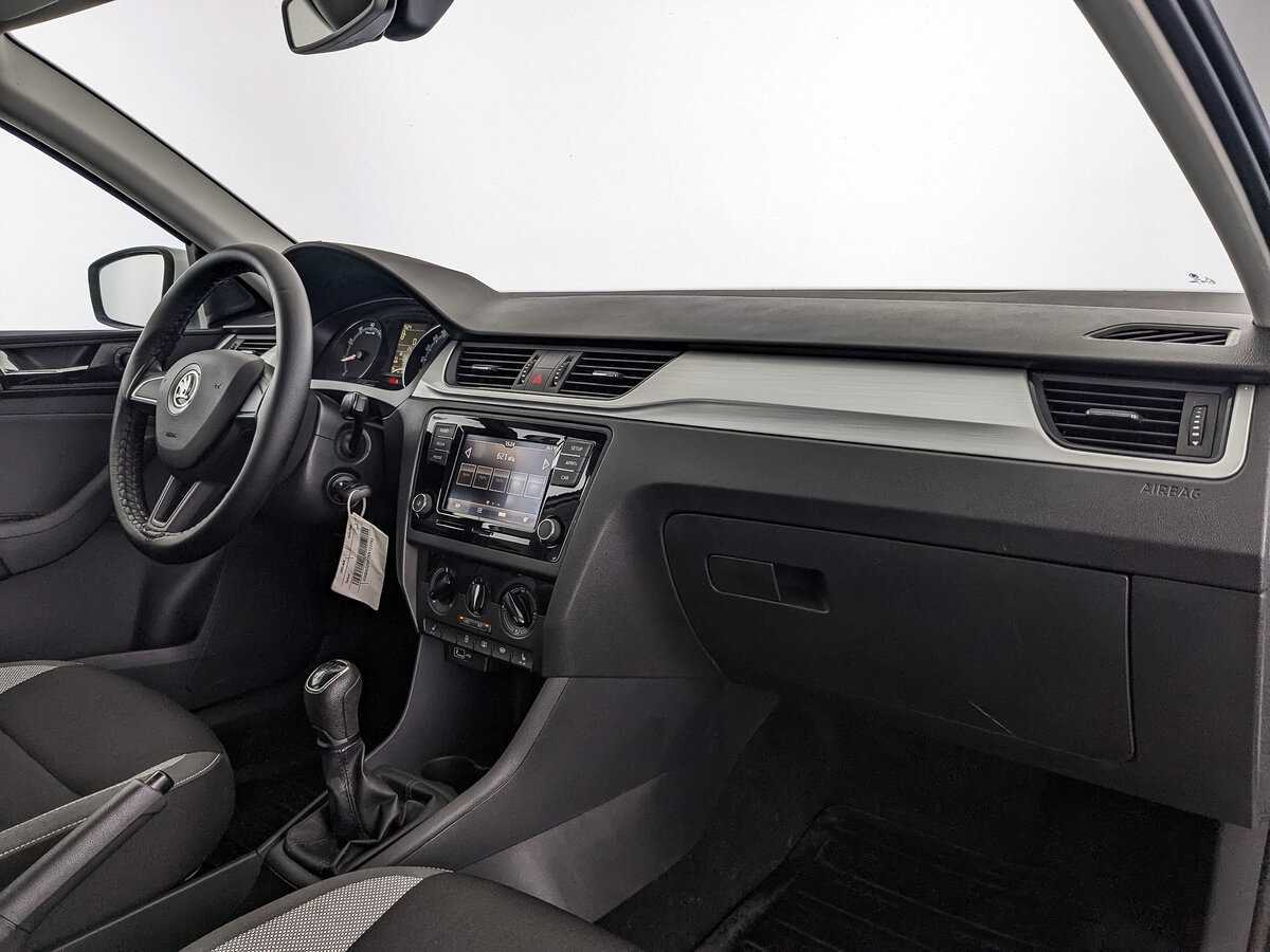 Skoda Rapid с пробегом — 2019 год. Фото: #8