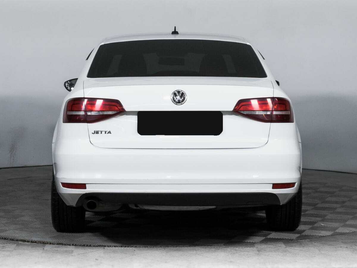 Volkswagen Jetta с пробегом — 2016 год. Фото: #5