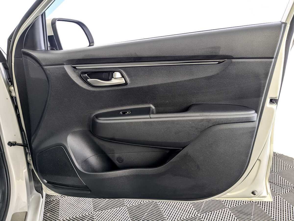 Kia Rio с пробегом — 2018 год. Фото: #17