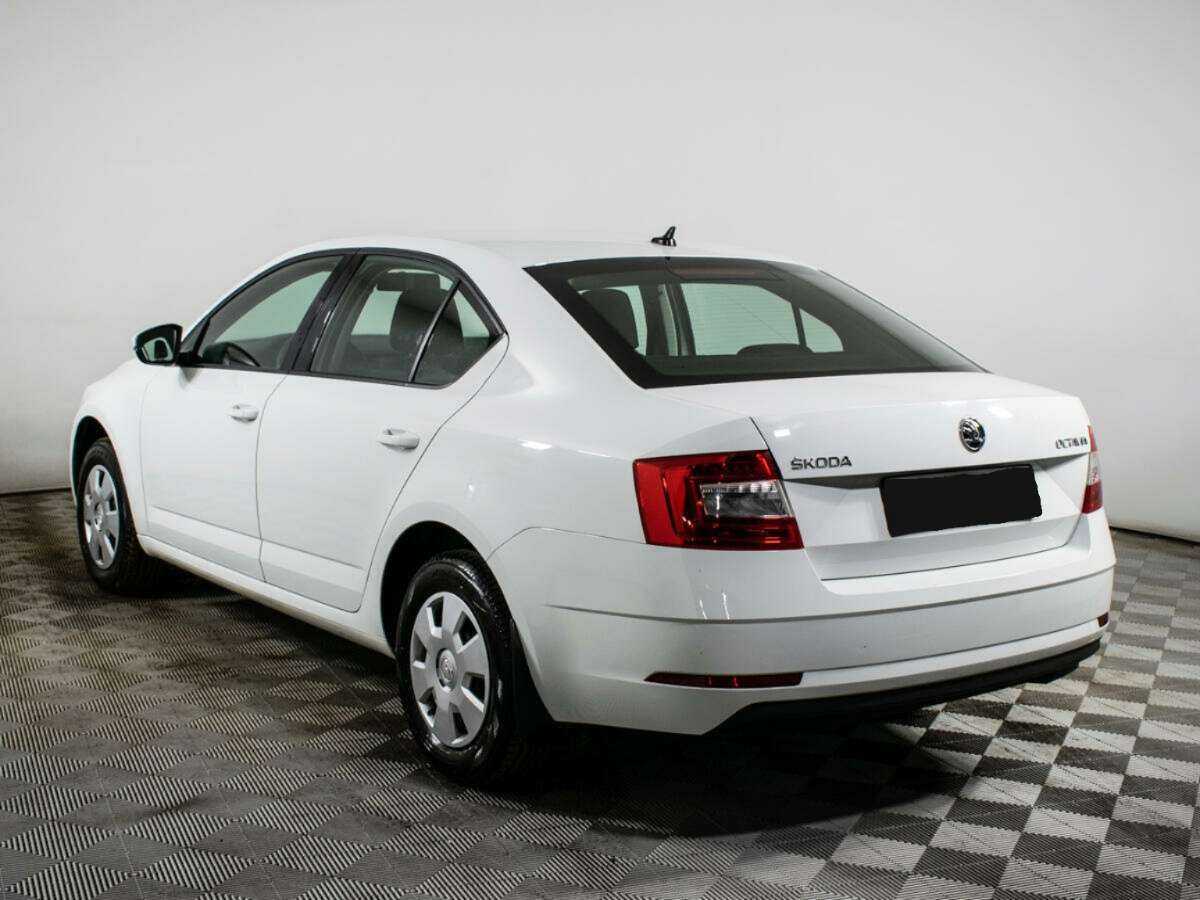 Skoda Octavia с пробегом — 2020 год. Фото: #4