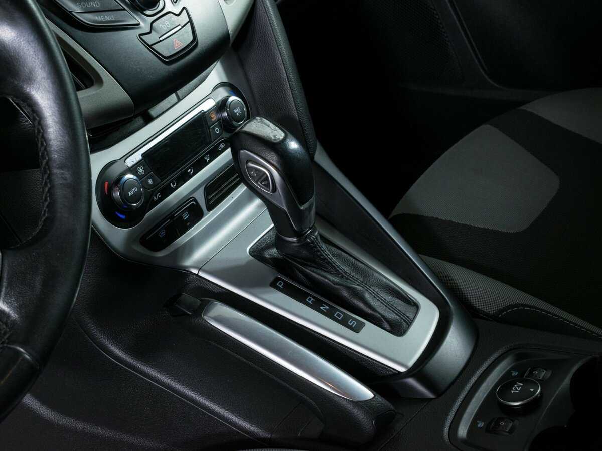 Ford Focus с пробегом — 2012 год. Фото: #12