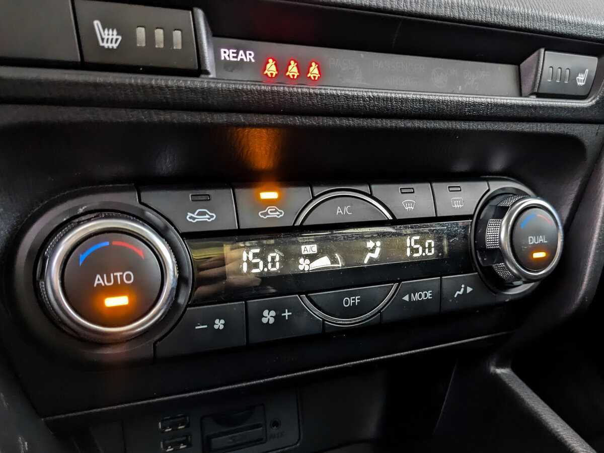 Mazda 3 с пробегом — 2015 год. Фото: #20