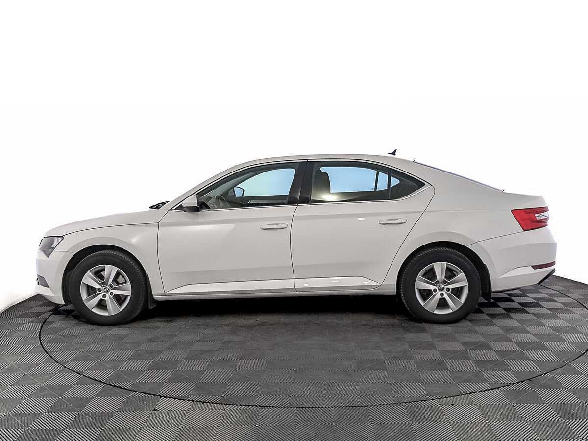 Skoda Superb с пробегом — 2017 год. Фото: #7