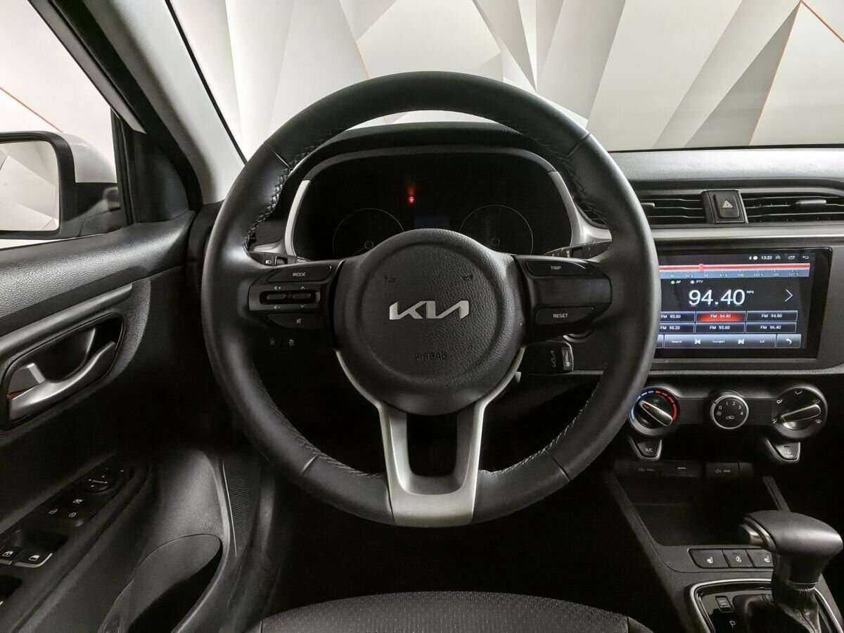 Kia Rio с пробегом — 2022 год. Фото: #14