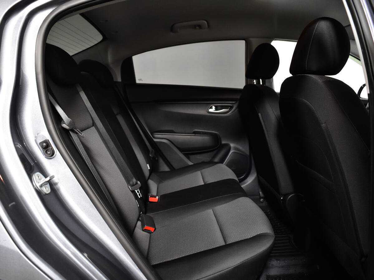 Kia Rio с пробегом — 2020 год. Фото: #9