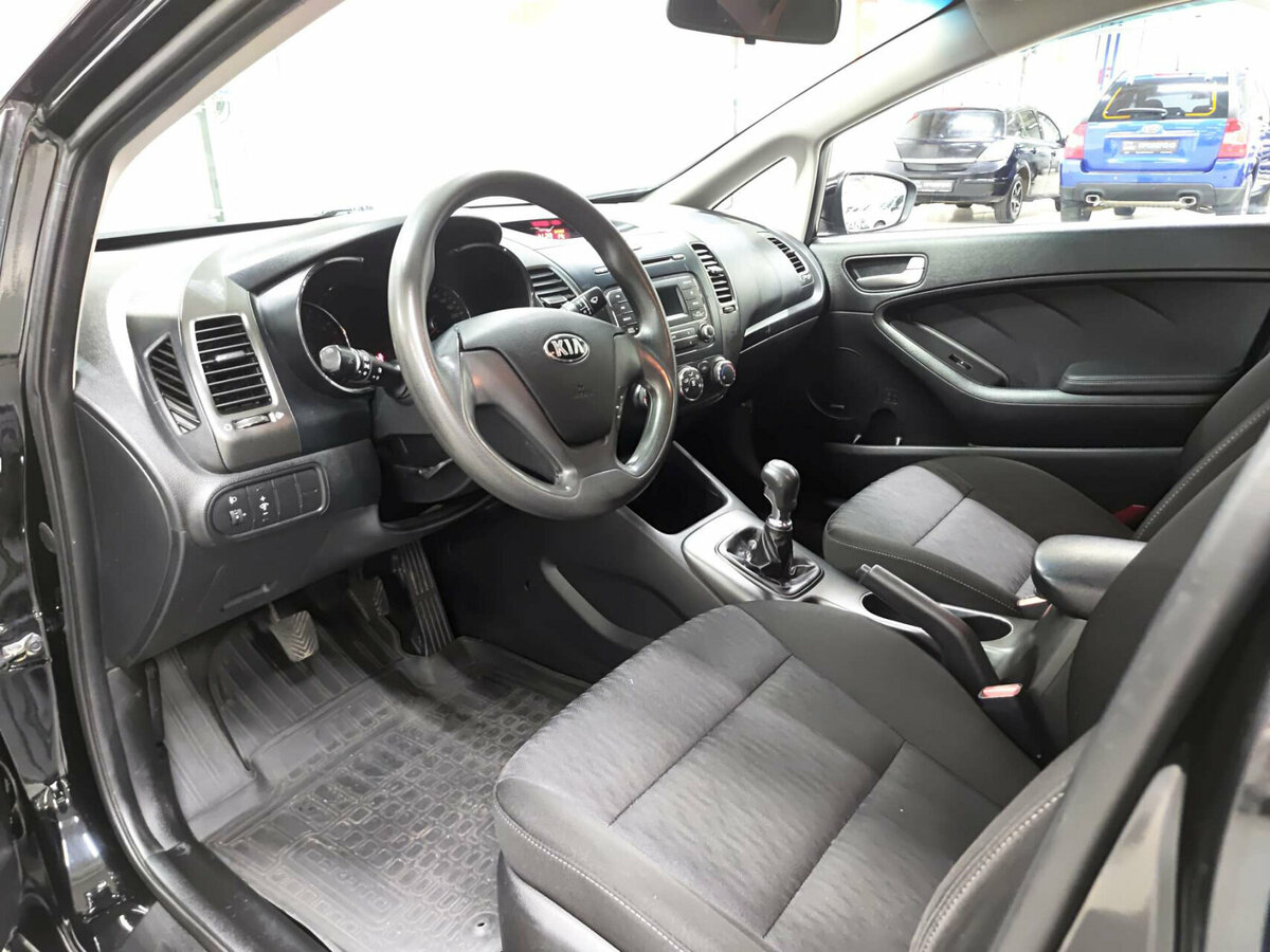 Kia Cerato с пробегом — 2013 год. Фото: #15