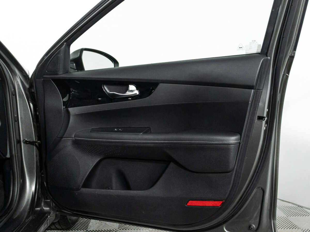 Kia Cerato с пробегом — 2020 год. Фото: #25