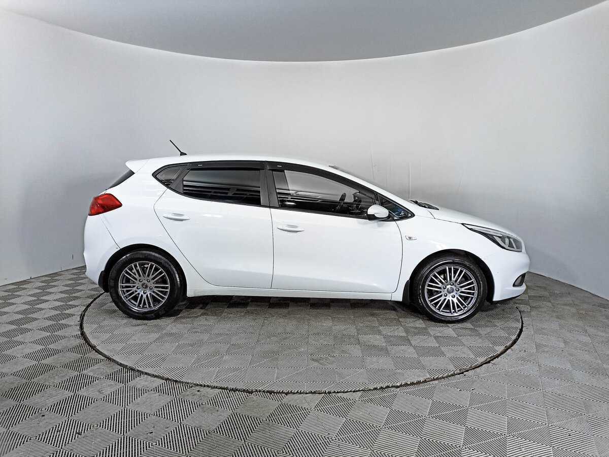 Kia Ceed с пробегом — 2014 год. Фото: #3