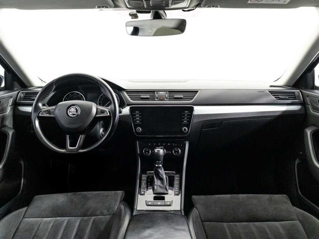 Skoda Superb с пробегом — 2017 год. Фото: #12