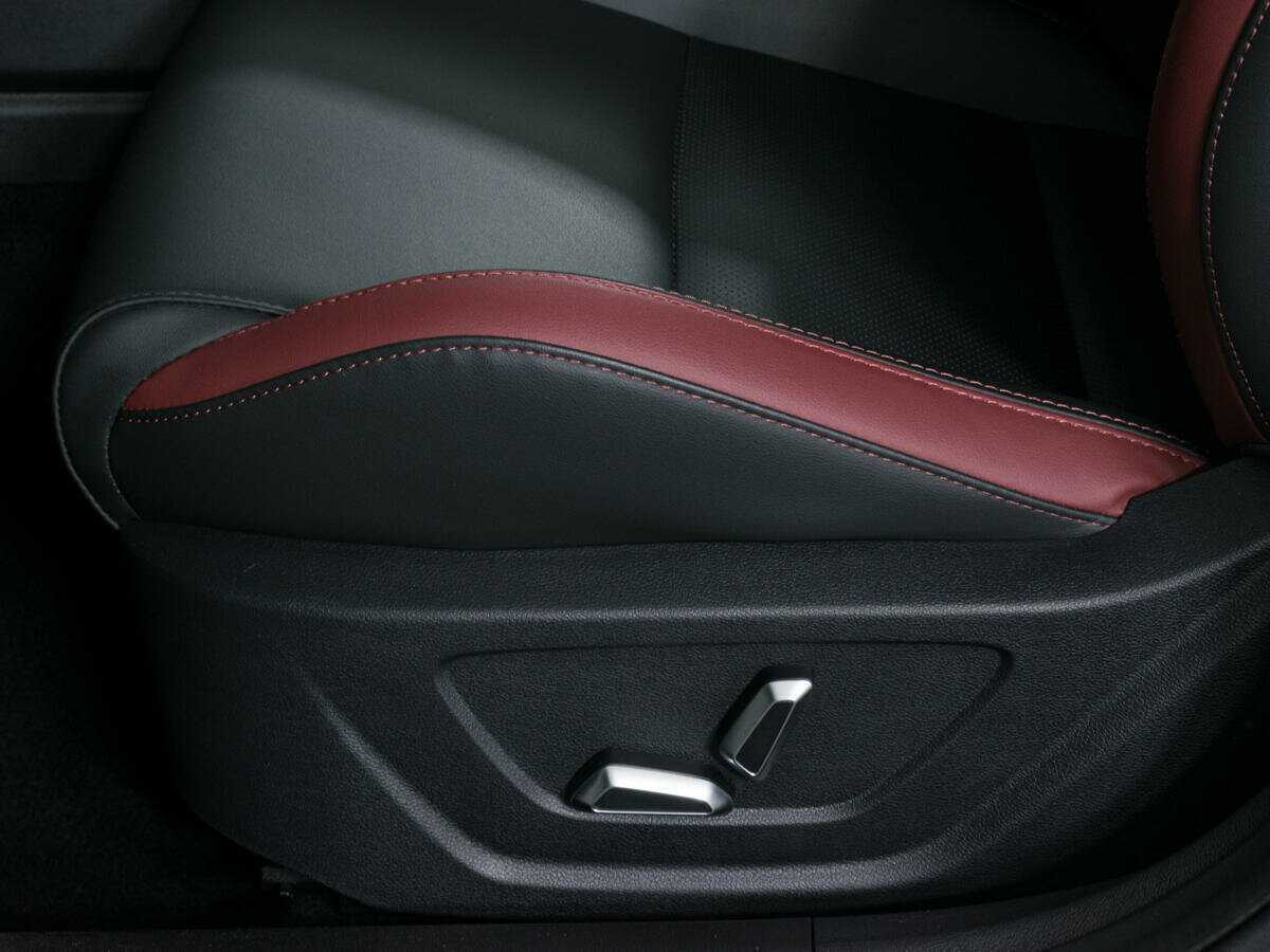 Geely Coolray с пробегом — 2023 год. Фото: #19