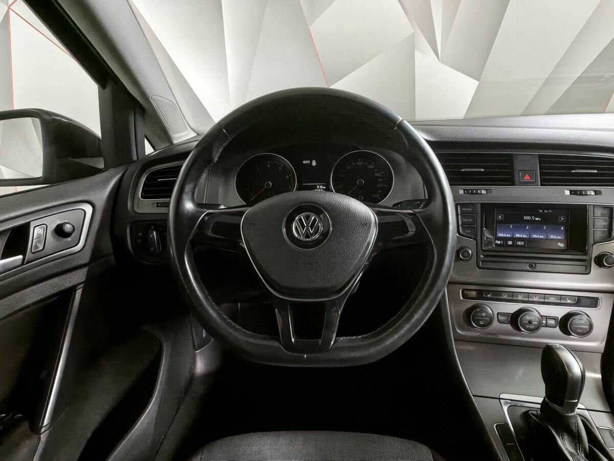 Volkswagen Golf с пробегом — 2013 год. Фото: #14