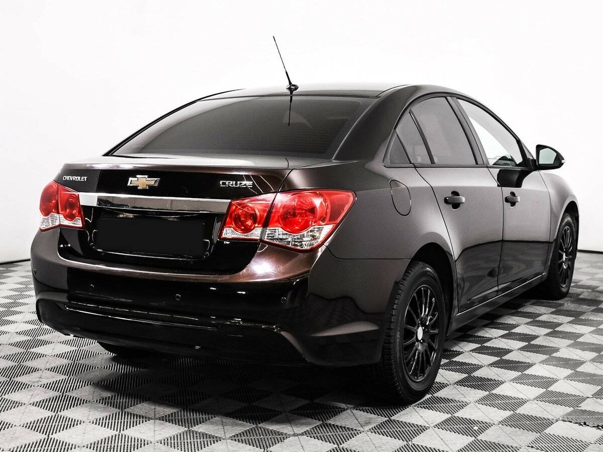Chevrolet Cruze с пробегом — 2013 год. Фото: #4