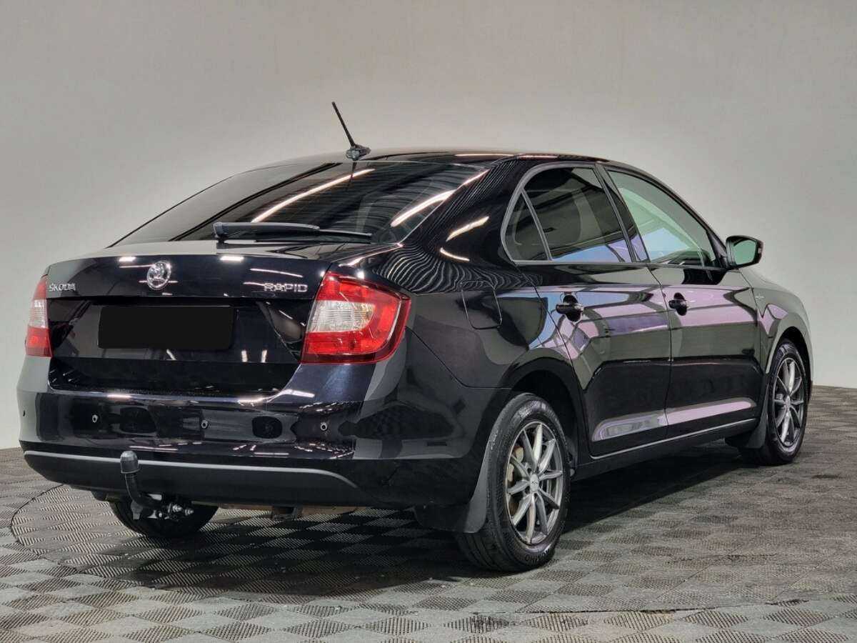 Skoda Rapid с пробегом — 2019 год. Фото: #3