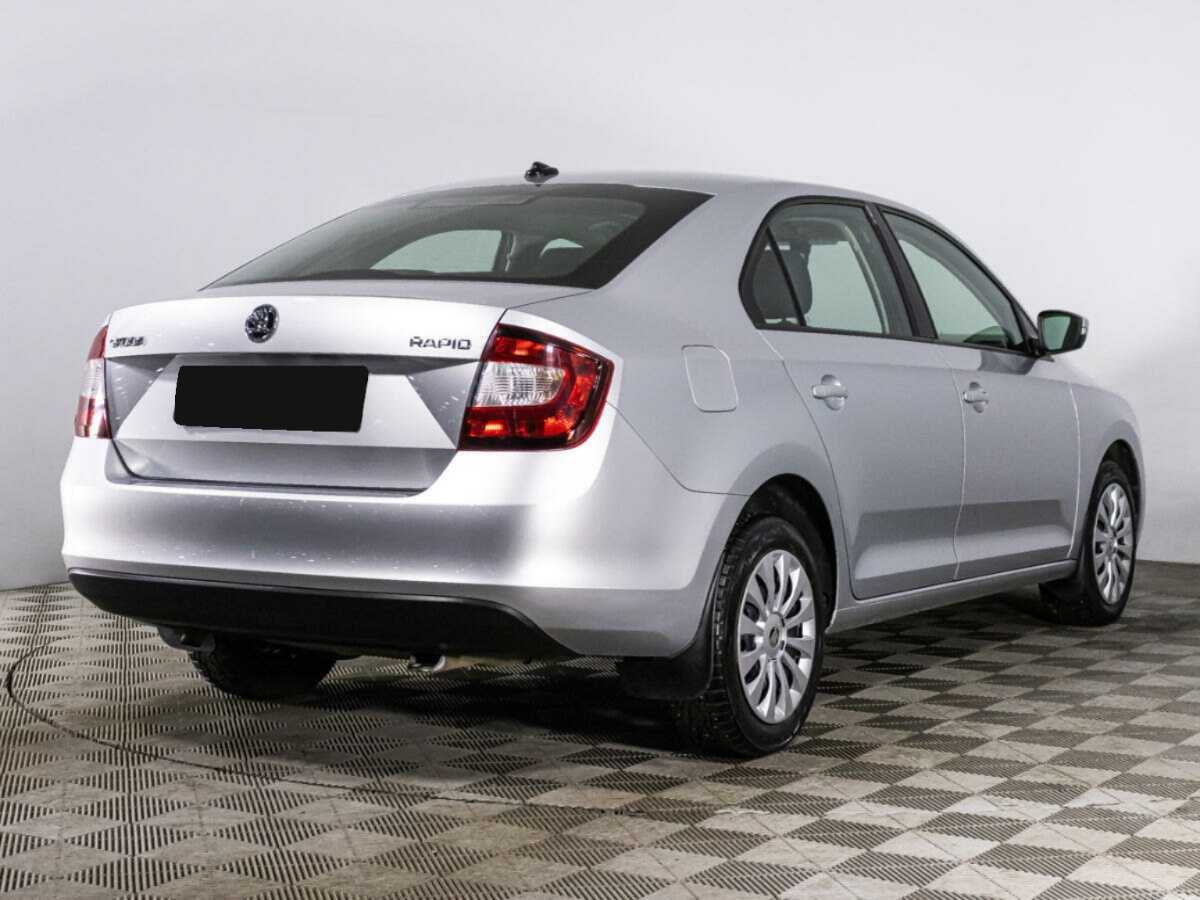Skoda Rapid с пробегом — 2018 год. Фото: #4