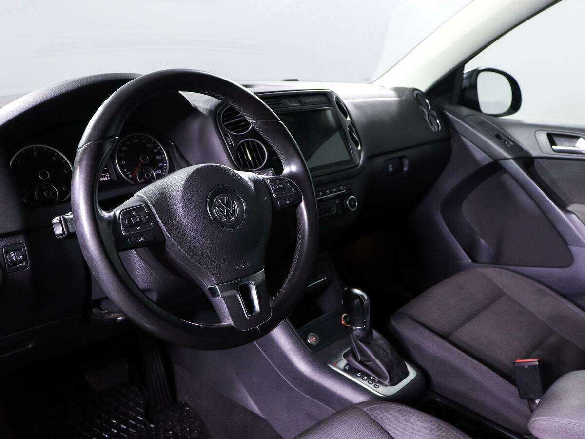Volkswagen Tiguan с пробегом — 2012 год. Фото: #13
