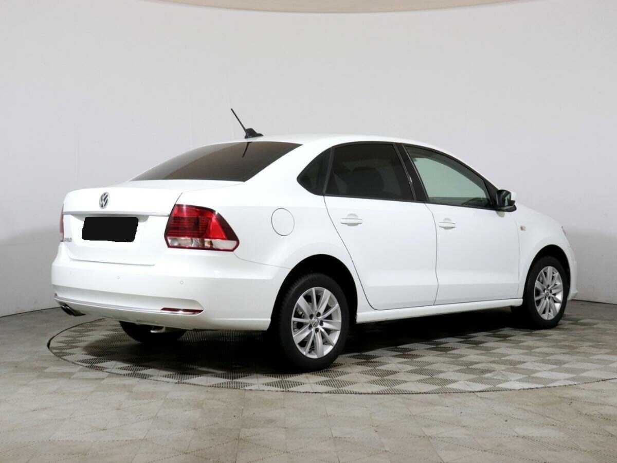 Volkswagen Polo с пробегом — 2017 год. Фото: #4