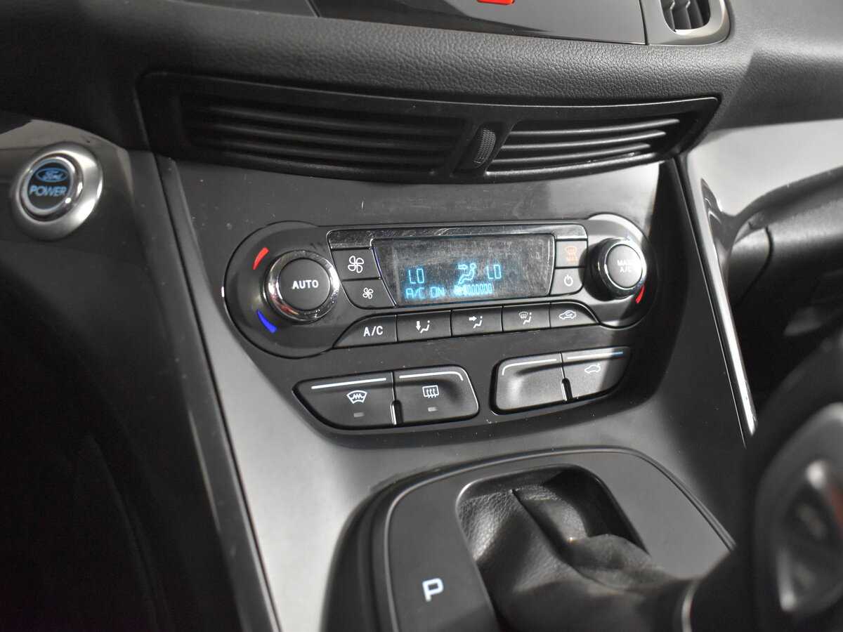 Ford Kuga с пробегом — 2014 год. Фото: #14