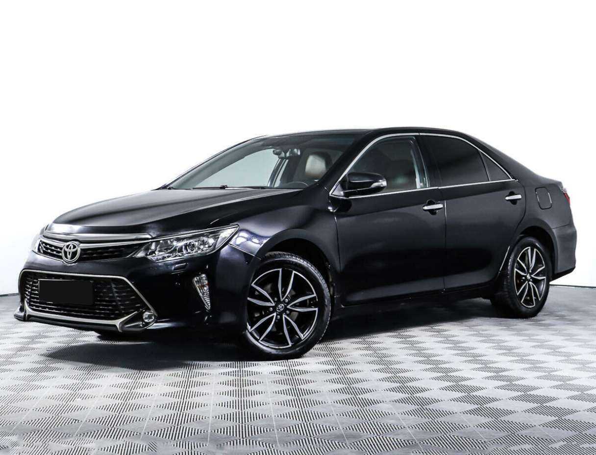 Toyota Camry с пробегом — 2017 год. Посмотреть фото