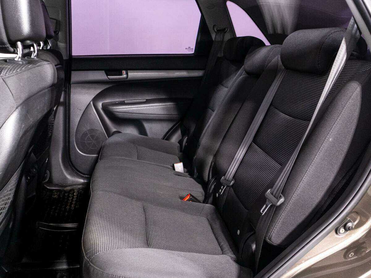 Kia Sorento с пробегом — 2014 год. Фото: #9