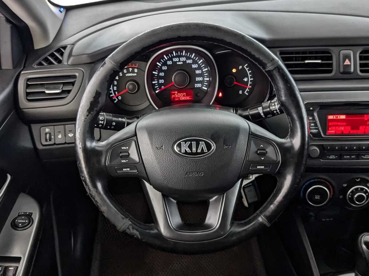 Kia Rio с пробегом — 2014 год. Фото: #17