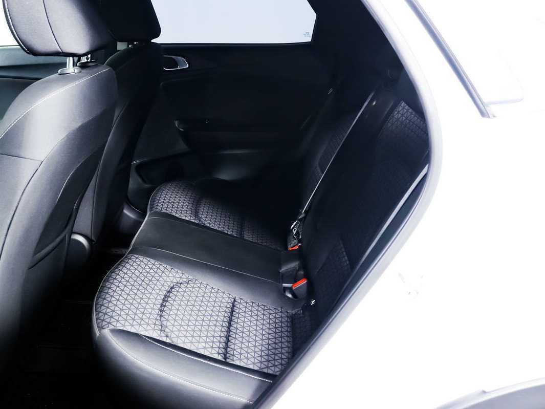 Kia XCeed с пробегом — 2020 год. Фото: #11