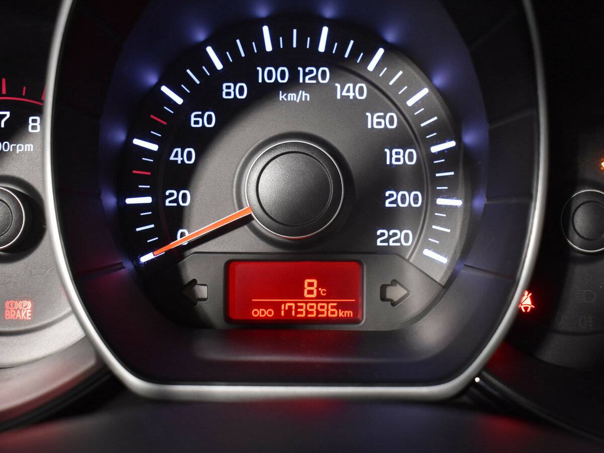 Kia Rio с пробегом — 2012 год. Фото: #12