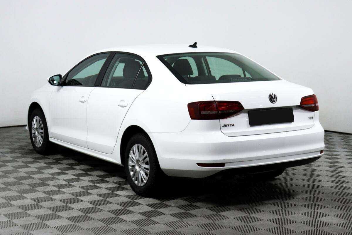 Volkswagen Jetta с пробегом — 2018 год. Фото: #6