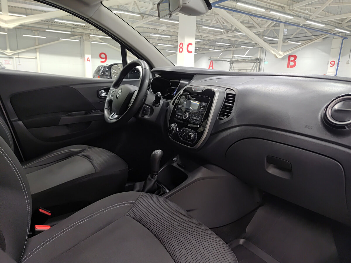 Renault Kaptur с пробегом — 2018 год. Фото: #9