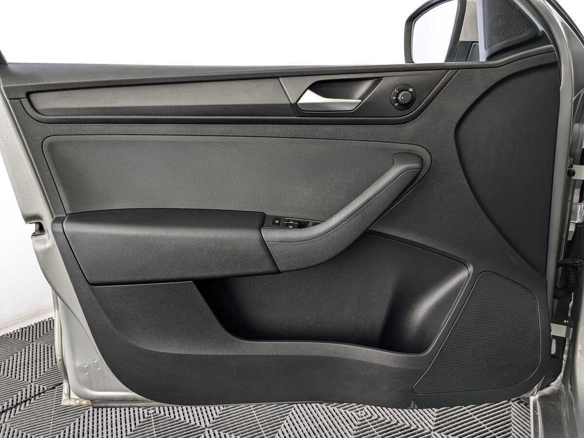 Volkswagen Polo с пробегом — 2021 год. Фото: #14