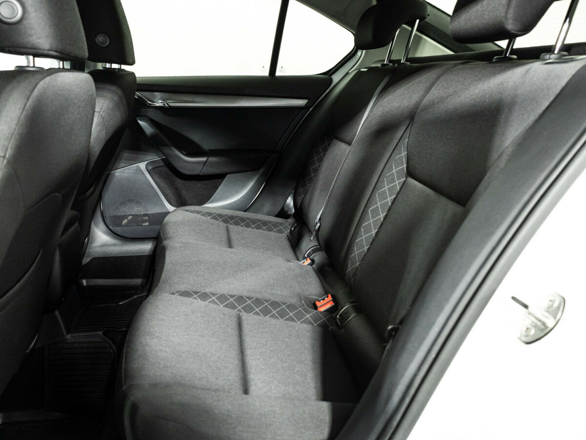 Skoda Octavia с пробегом — 2018 год. Фото: #7