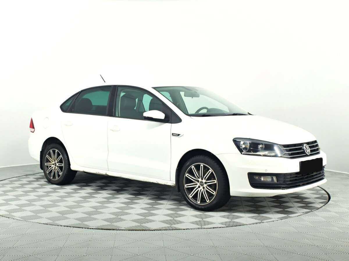 Volkswagen Polo с пробегом — 2018 год. Фото: #2