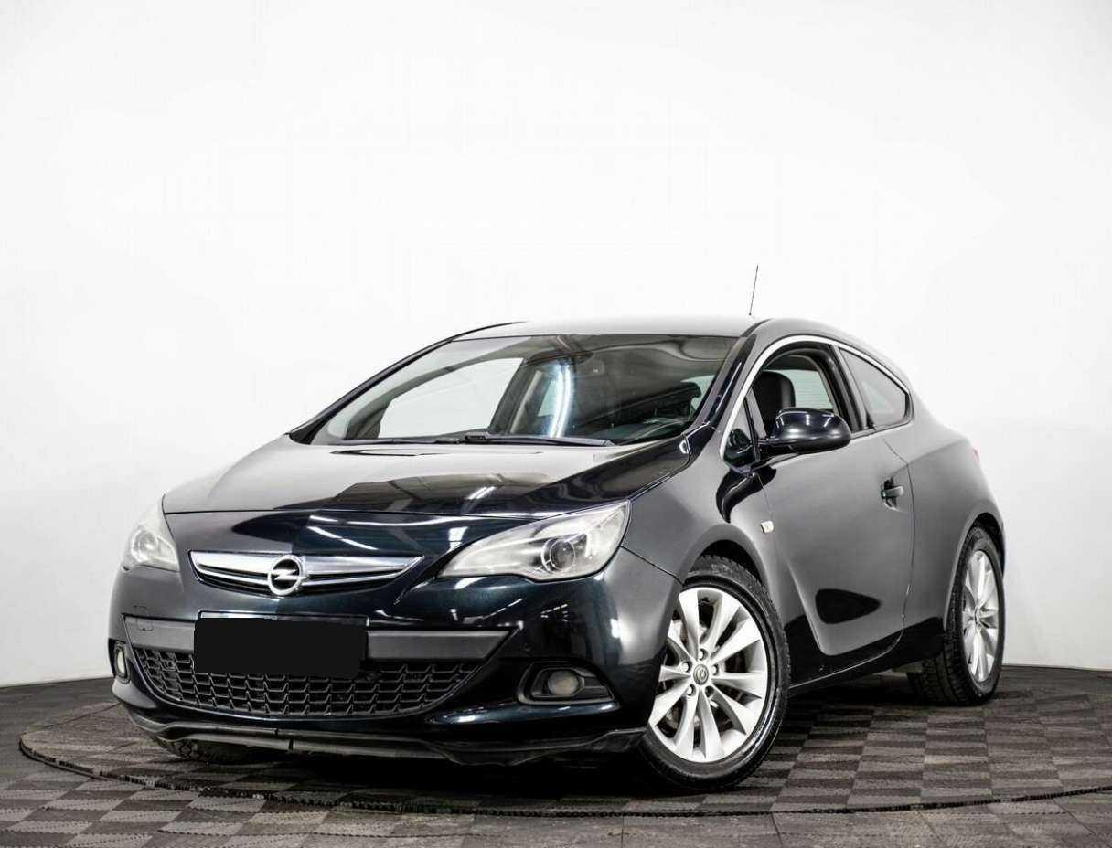 Opel Astra с пробегом — 2012 год. Фото: #0