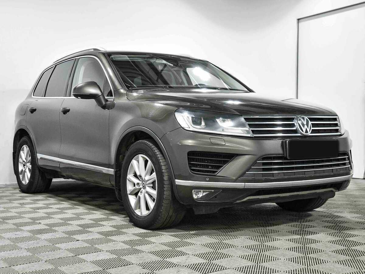 Volkswagen Touareg с пробегом — 2016 год. Фото: #2