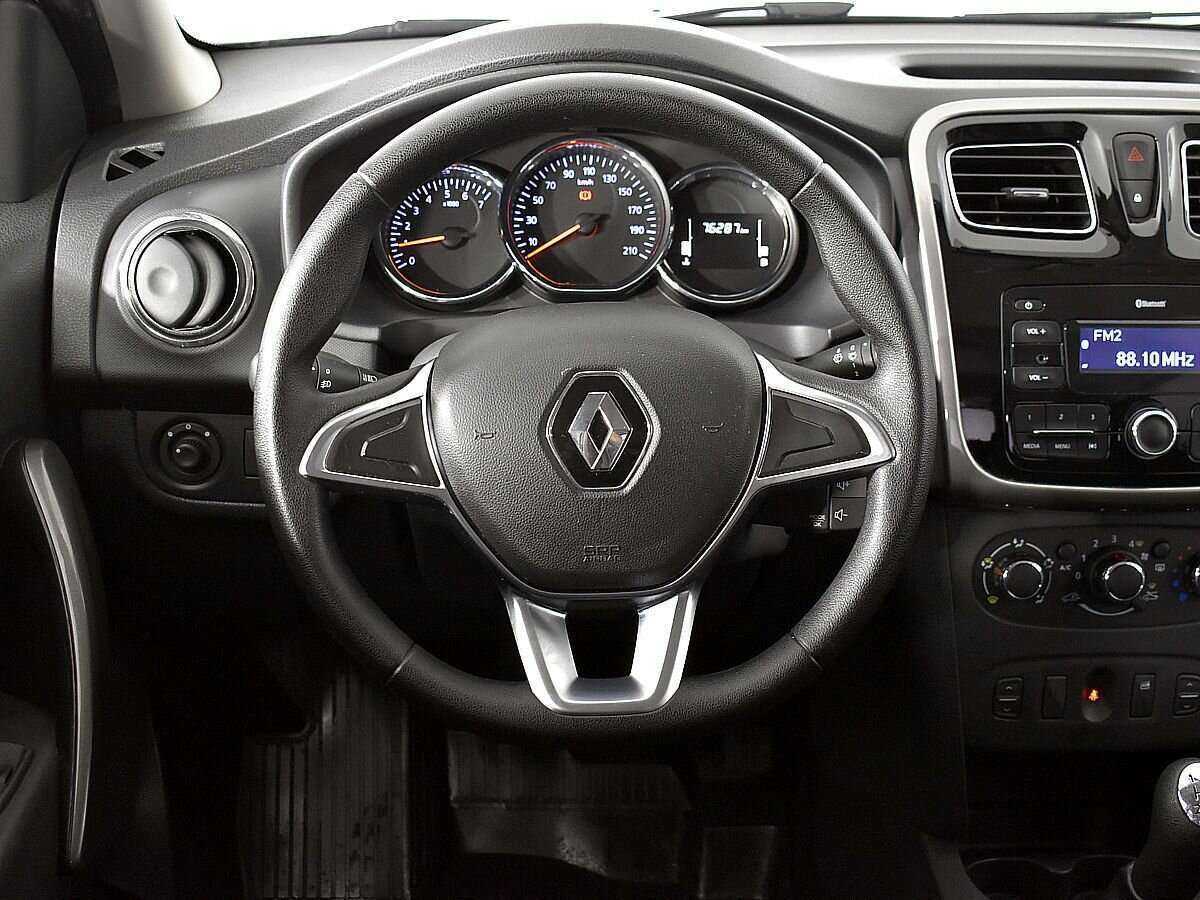 Renault Sandero с пробегом — 2020 год. Фото: #9
